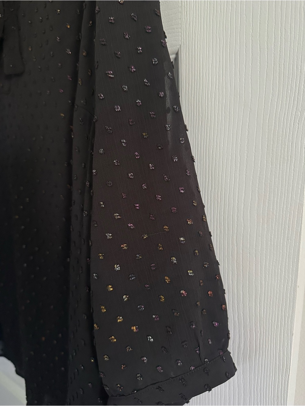 Size 4 Torrid Women’s Peasant Blouse Georgette Metallic Clip Dot Black Sheer Top - Picture 8 of 10